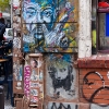 Pochoirs et affiches de C215 sur les murs de Paris