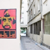 Affiches sur les murs de Paris