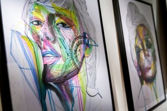 Hopare Exposition "Paper Party" à la galerie Lefeuvre du 18 au 28 octobre. Avec les artistes Mist, Jonone, Invader, Ella & Pitr, Horfee, Hopare, Alëxone, Sumo, Titi Freak, Sickboy, Mr Jago, Philippe Bonan, Mad C, Stohead et Remed.