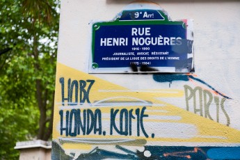 Augustine Kofie et les TRBDSGN (Honda et Hobz) - Rue Henri Noguères 19è - Mai 2013