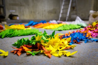 Mademoiselle Maurice pour la Nuit Blanche 2014. Work in progress. Carte blanche à Jef Aérosol qui a invité une dixaine d'artistes à la Halle Freyssinet - Paris 13è. Préparation des oeuvres pour la Nuit Blanche du samedi 4 octobre 2014.