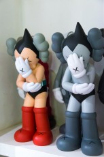 Kaws - Salon - Bibo - Hollywood Street - Hong Kong