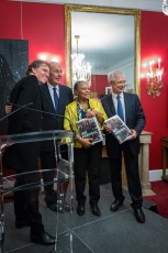 Exposition de Jef Aérosol à l'Assemblée Nationale mercredi 3 févrer 2015 en présence de Claude Bartolone, président de l'Assemblée, de Christiane Taubira et de bien d'autres personnes.