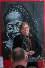 Exposition de Jef Aérosol à l'Assemblée Nationale mercredi 3 févrer 2015 en présence de Claude Bartolone, président de l'Assemblée, de Christiane Taubira et de bien d'autres personnes.