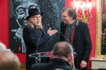 Exposition de Jef Aérosol à l'Assemblée Nationale mercredi 3 févrer 2015 en présence de Claude Bartolone, président de l'Assemblée, de Christiane Taubira et de bien d'autres personnes.