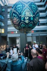 "Earth Crisis" exposition de Shepard Fairey à la galerie Itinerrance du 24 juin au 30 juillet 2016. Vernissage d'anthologie le vendredi 24 avec Shepard, son équipe et Slimkid et le DJ Z-Trip pour l'ambiance musicale (après le passage aux platines de Shepard)