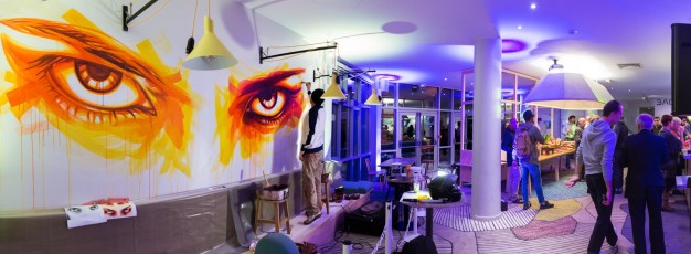 "Street art is not a crime"... La performance de Dan23 dans le salon - Hôtel Ibis Bercy 12è - Novembre 2016