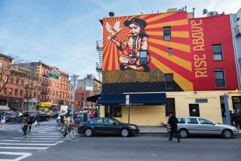 Shepard Fairey - Rise Above - 1st Avenue / 11th street - Manhattan - New York - Avril 2017