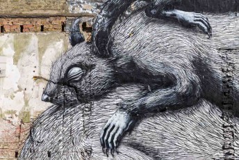 Roa - The Crystal Ship - Hofstraat - Ostende