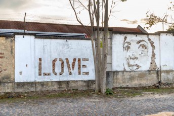 Vhils - Rua Fábrica de Material de Guerra - Lisbonne