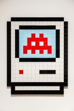 "Into the white cube" exposition de Invader à la galerie Over The Influence - Los Angeles - du 18 novembre au 22 décembre 2018