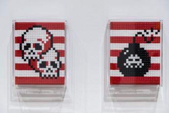 "Into the white cube" exposition de Invader à la galerie Over The Influence  - Los Angeles - du 18 novembre au 22 décembre 2018