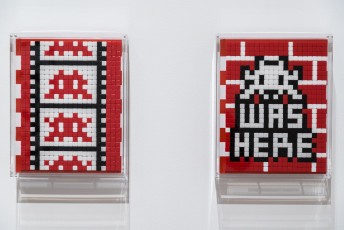 "Into the white cube" exposition de Invader à la galerie Over The Influence  - Los Angeles - du 18 novembre au 22 décembre 2018