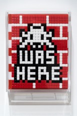"Into the white cube" exposition de Invader à la galerie Over The Influence - Los Angeles - du 18 novembre au 22 décembre 2018