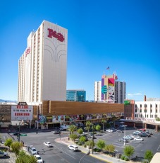 D*Face - Plaza Hotel and Casino - Main Street - Downtown Las Vegas - Avril 2019