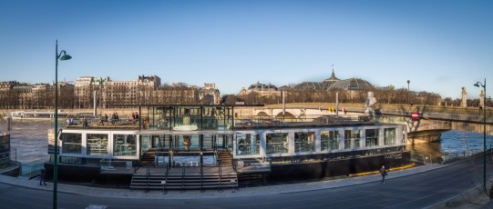 Fluctuart - Avec les installations de Rero et de Levalet - Quai d'Orsay 07è - Février 2020