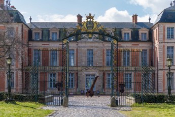 "Anomal" exposition de Quentin Garel au domaine de Chamarande (91) du 25 janvier au 29 mars 2020. Prolongations jusqu'au 14 juin 2020.