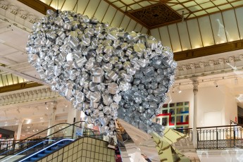 "Sangam" exposition de Subodh Gupta pour Le Bon Marché du 9 janvier au 19 février 2023