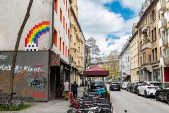 MUN_10 - Rainbow invader - Munich