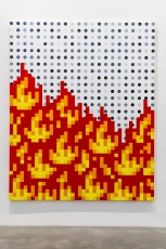 "Triple Trouble" exposition de Invader, Shepard Fairey et Damien Hirst à la Newport Street Gallery du 10 octobre 2025 au 29 mars 2026