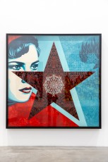 "Triple Trouble" exposition de Invader, Shepard Fairey et Damien Hirst à la Newport Street Gallery du 10 octobre 2025 au 29 mars 2026