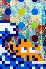 "Triple Trouble" exposition de Invader, Shepard Fairey et Damien Hirst à la Newport Street Gallery du 10 octobre 2025 au 29 mars 2026