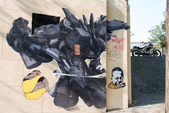 Duster 132 - Rue Foyatier 18è - Octobre 2007