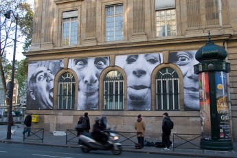 JR - Face to Face - Rue de Rivoli 04è, derrière l'hôtel de ville - Novembre 2007