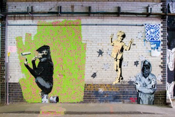 Banksy et Vexta - Leake Street pour le London Cans Festival - Juin 2008