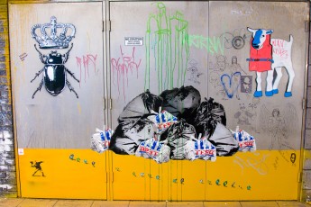 Banksy et Dotmasters - Leake Street pour le London Cans Festival - Juin 2008