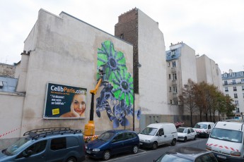 Ludo - Rue de la Fontaine au Roi 11è - Octobre 2011 "Sociomasochisme"... Affichage géant.