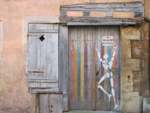 Jérôme Mesnager - Clamecy - au détour d'une ruelle - Avril 2004