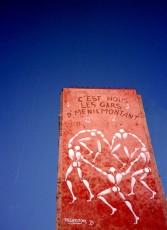 Jérôme Mesnager - Les p'tits gars de Ménilmontant - Immeuble place de Ménilmontant 20è - Avant juin 2002