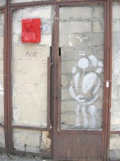 Jérôme Mesnager - Rue Saint Denis 02è - à l'angle de la rue Greneta - Juin 2005