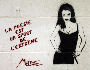 MissTic - La poésie est un sport de l'extrème - Rue Geoffroy St Hilaire 05è - Juin 2001