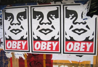 Obey - Rue Béranger 03è - Avril 2005